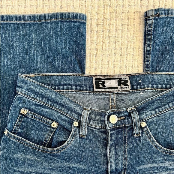 Y2k Low Waisted Bootcut Jeans - Picture 4 of 5